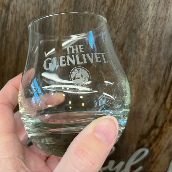 Bundle of glasses: Glenlivet, Glenmorangie, and Quervo 1800 - Picture 10 of 10